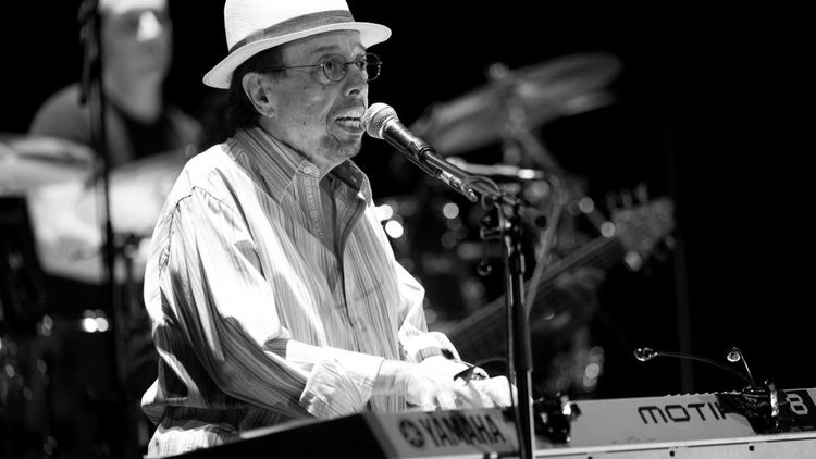 Sergio Mendes